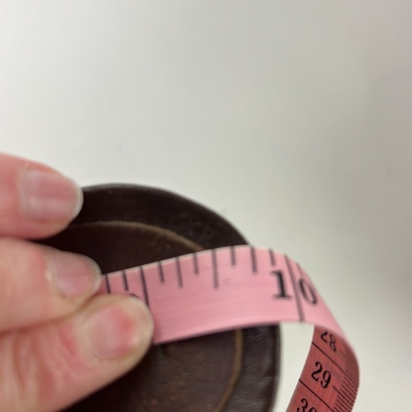 Le Chateau brown leather strappy wedges - Picture 10 of 11